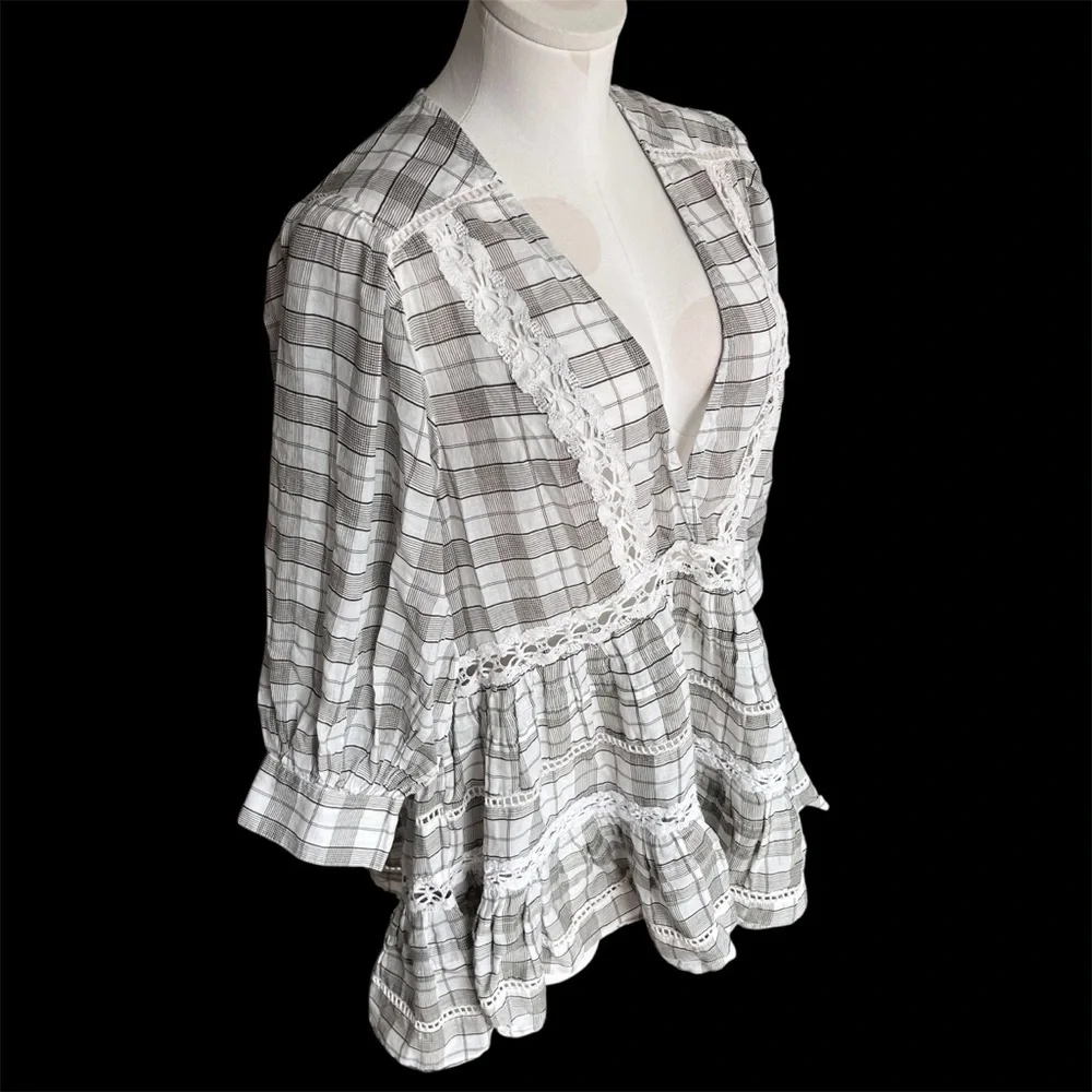 Free People Time Out Tunic like new Small Plaid with lace detail